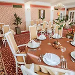 Hotell Ostrov
