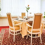 Ostrov Hotell