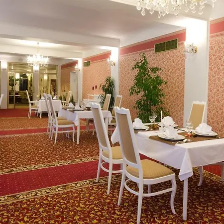 Ostrov Hotel