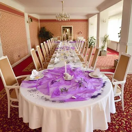Ostrov Hotel 4*