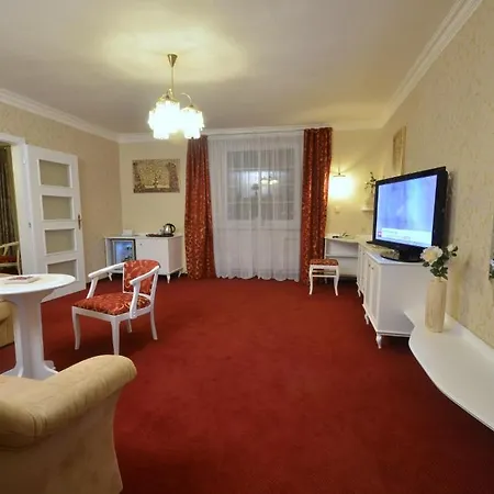 Ostrov Hotel