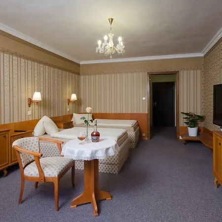 Ostrov Hotel