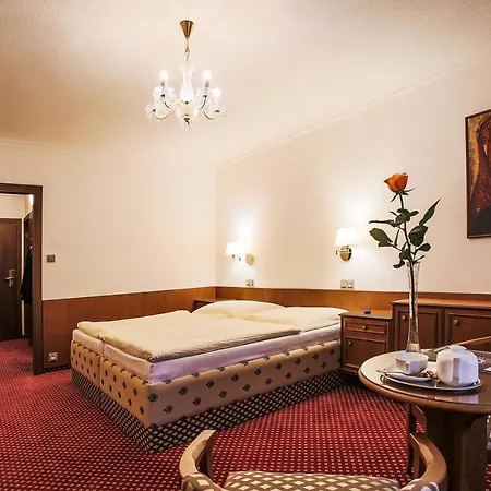 Ostrov فندق 4*