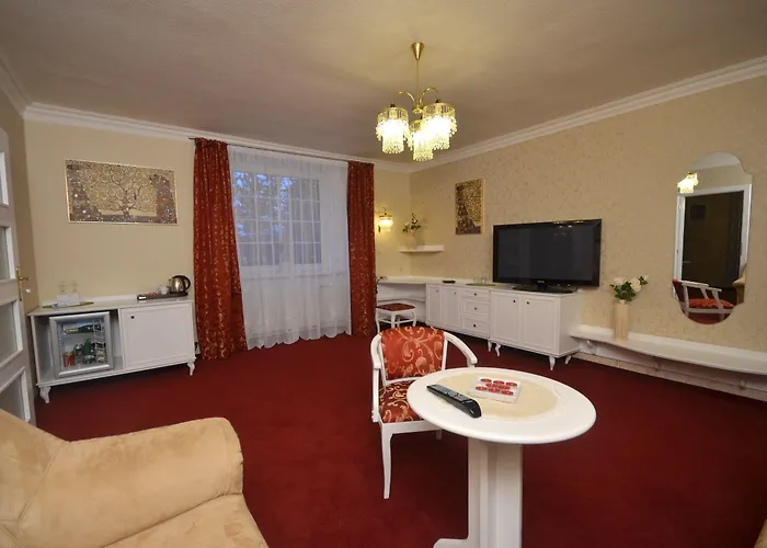 Ostrov Hotel